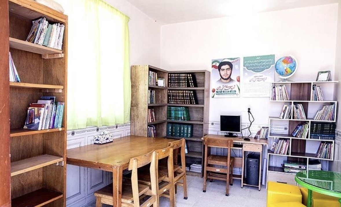 کتابخانه شهید «همتی» و‌ دبستان شهیدان «شجاعی فرد» به اهالی روستایی در شرق کشور اهدا شد