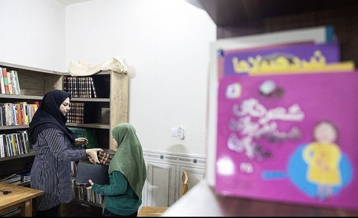 کتابخانه شهید «همتی» و‌ دبستان شهیدان «شجاعی فرد» به اهالی روستایی در شرق کشور اهدا شد