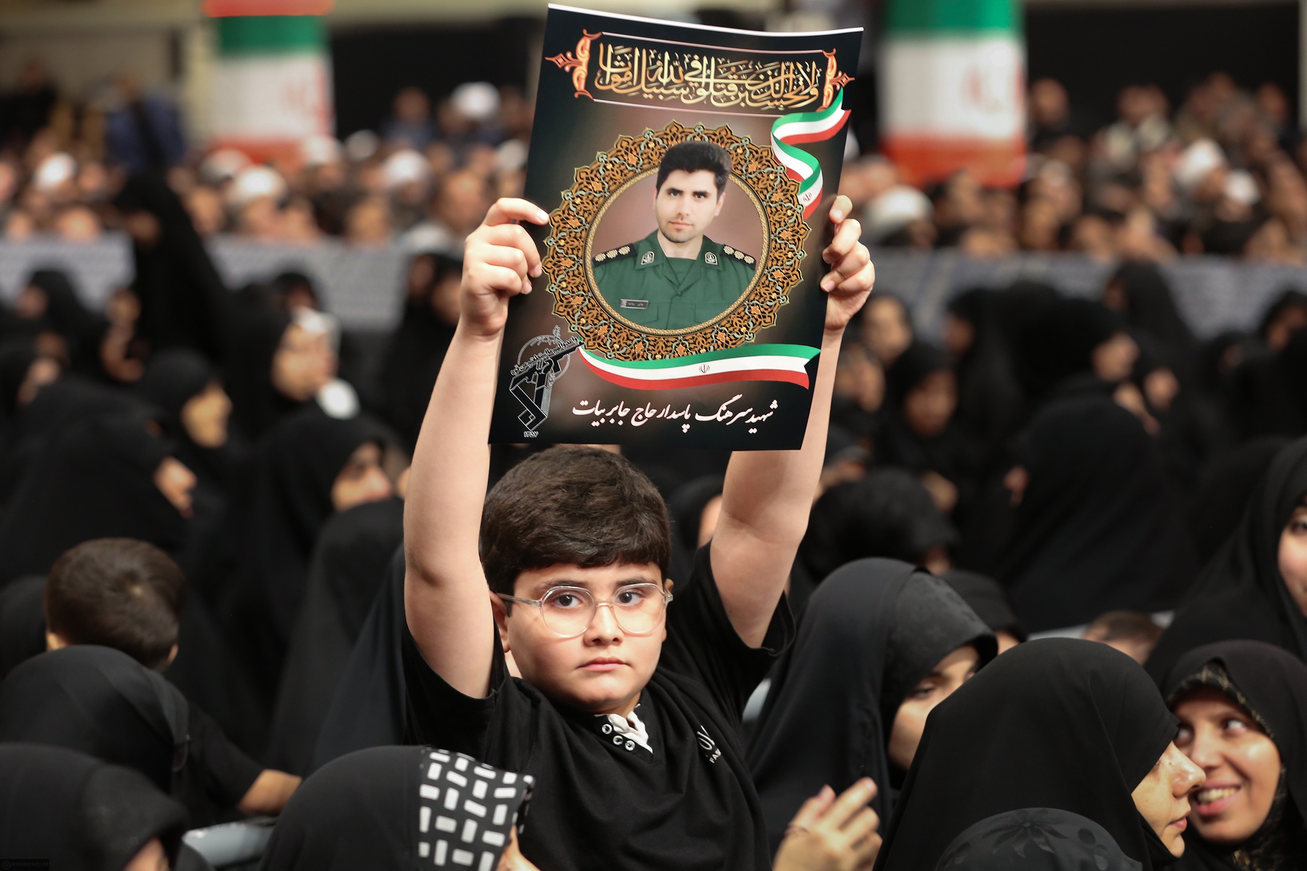 سیاوشانی در کشتی نجات