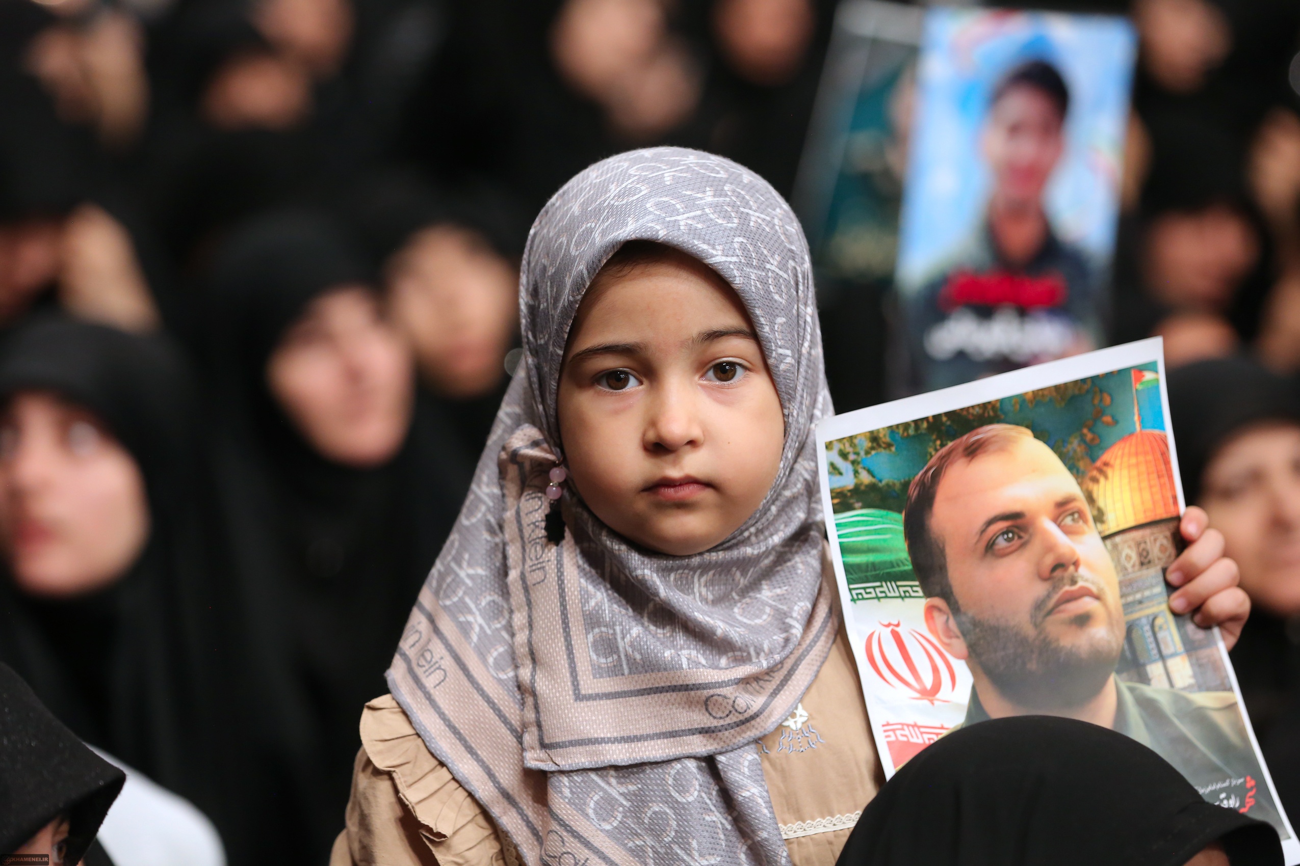 سیاوشانی در کشتی نجات