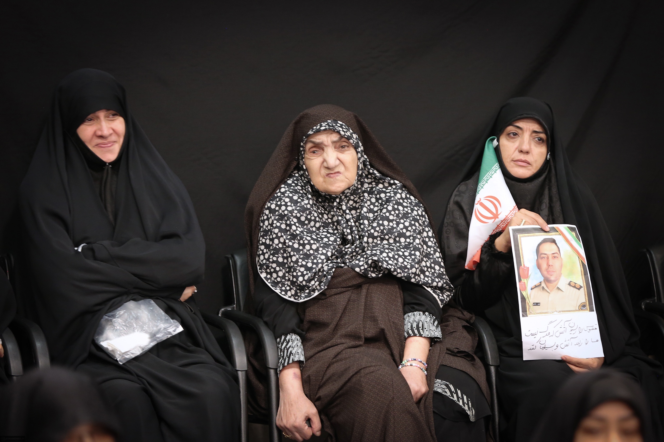 سیاوشانی در کشتی نجات