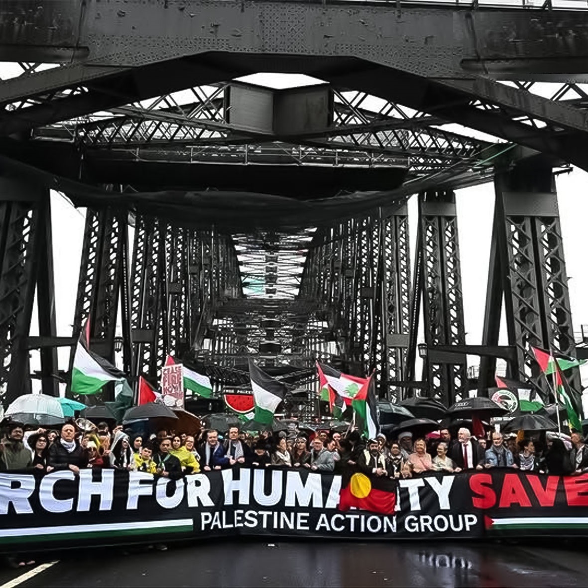 خیزش بیش از ۳۰۰ هزار نفری حامیان غزه در سیدنی استرالیا +فیلم‌وَعکس