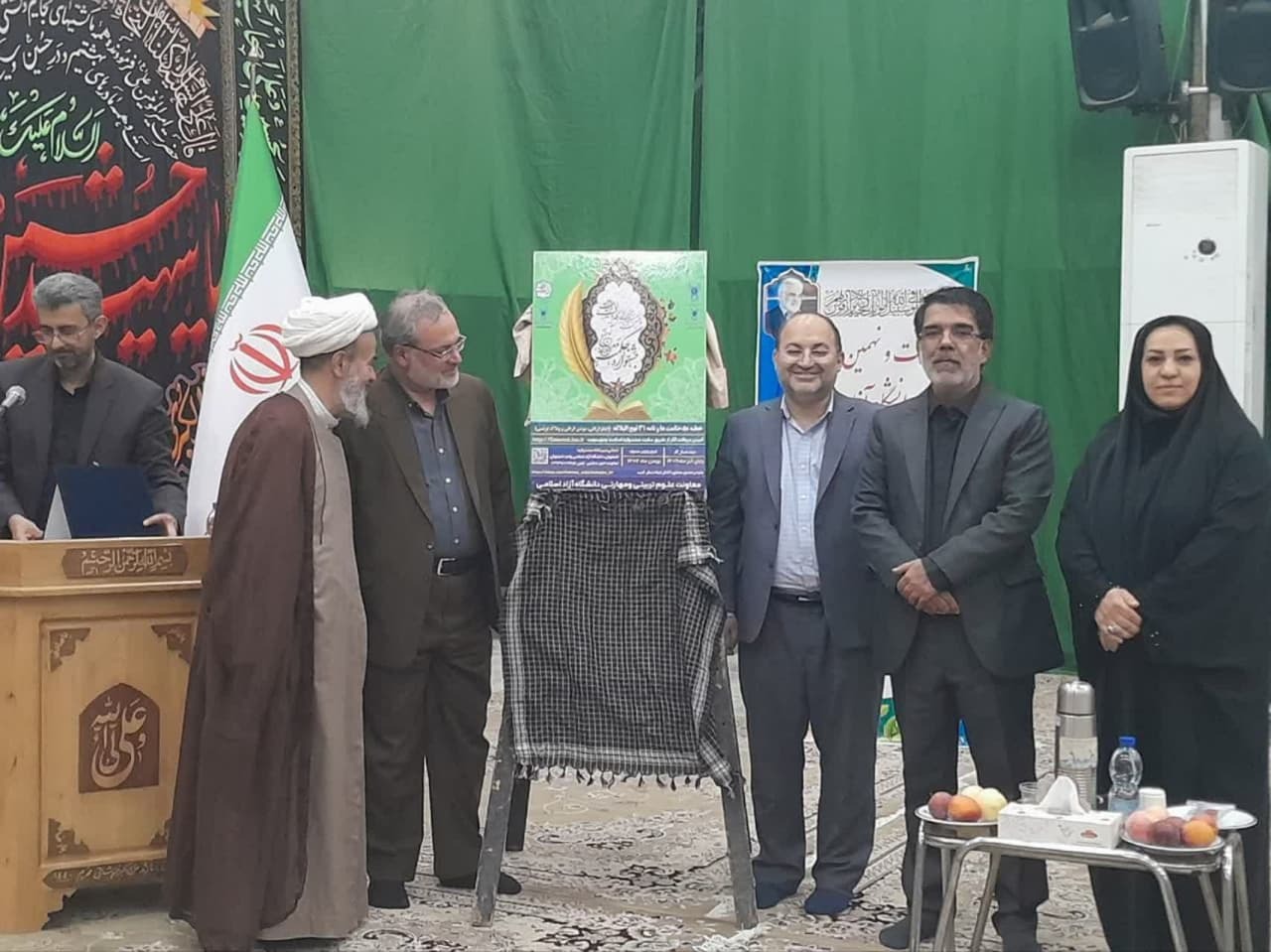 تلفیق مبانی دینی با برنامههای درسی؛ از آموزش هفتگی قرآن تا رشتههای قصهگویی و پادکست قرآنی تلفیق مبانی دینی با برنامههای درسی؛ از آموزش هفتگی قرآن تا رشتههای قصهگویی و پادکست قرآنی