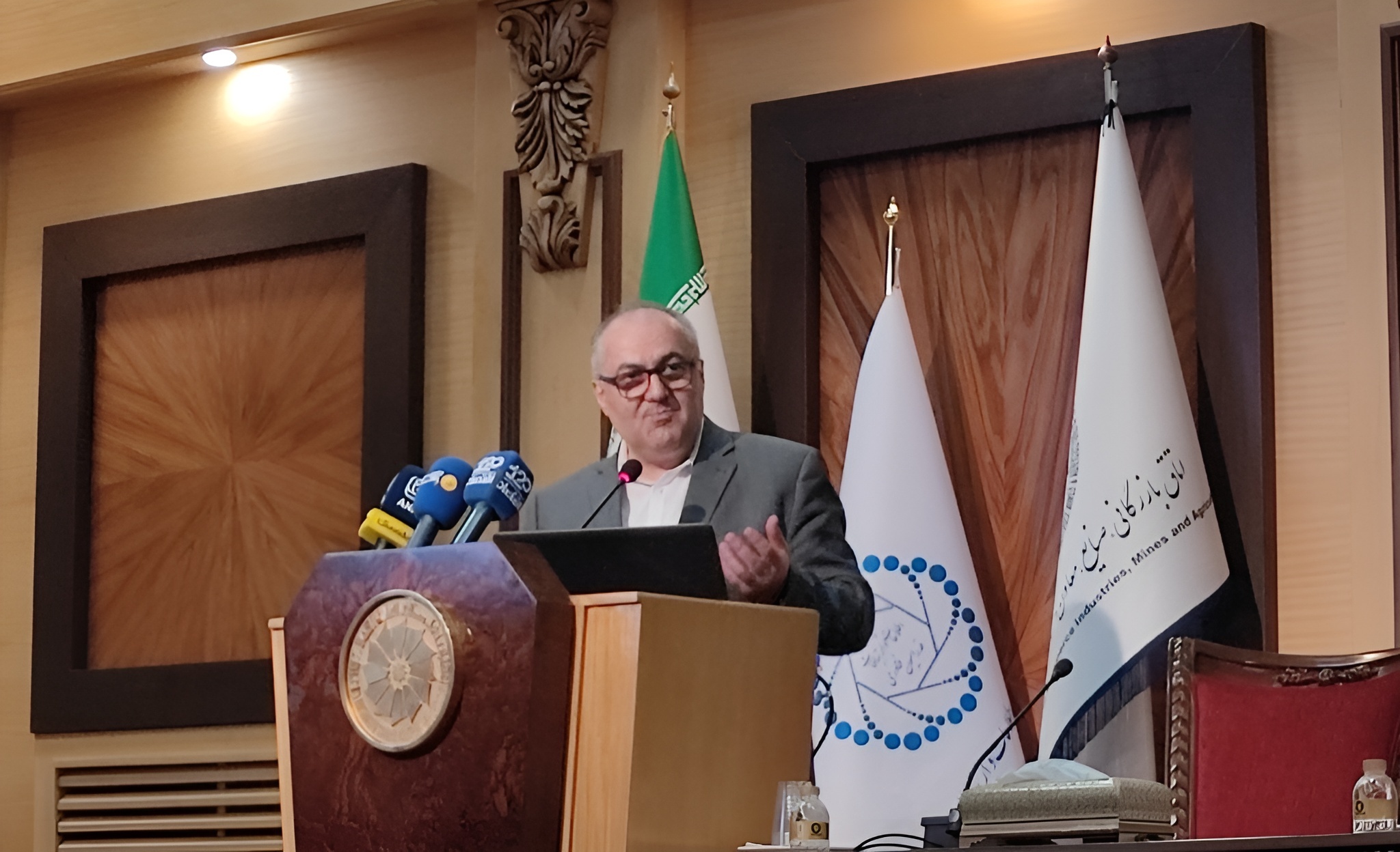 همایش صادرات فناوری اطلاعات، تأکید بر هم‌افزایی دولت و بخش خصوصی برای توسعه بازارهای جهانی