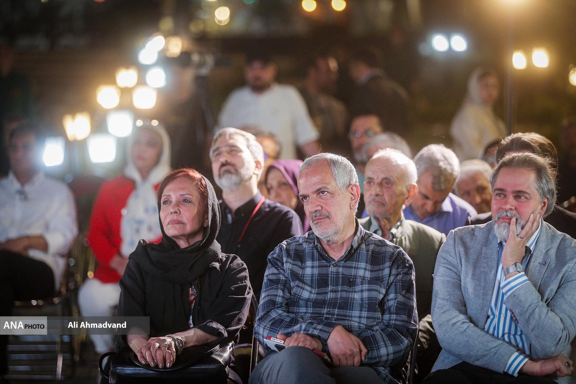 مسجدجامعی: در جنگ ۱۲ روزه پهلوانان مقابل دیوهای صهیونیست از ایران حفاظت کردند مسجدجامعی: در جنگ ۱۲ روزه پهلوانان مقابل دیوهای صهیونیست از ایران حفاظت کردند