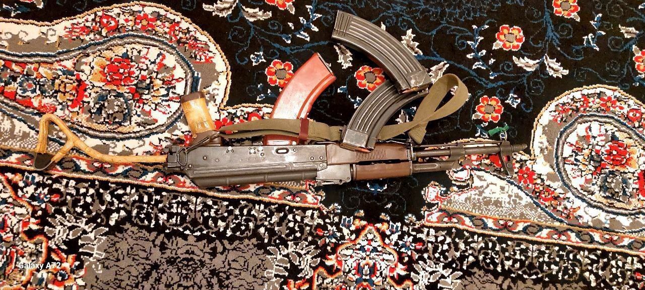 اینجا تلگرام است یا زیرپلههای تگزاس؟/ از کلت ۹ میلیونی تا کلاشینکف ۴۲ میلیونی اینجا تلگرام است یا زیرپلههای تگزاس؟/ از کلت ۹ میلیونی تا کلاشینکف ۴۲ میلیونی