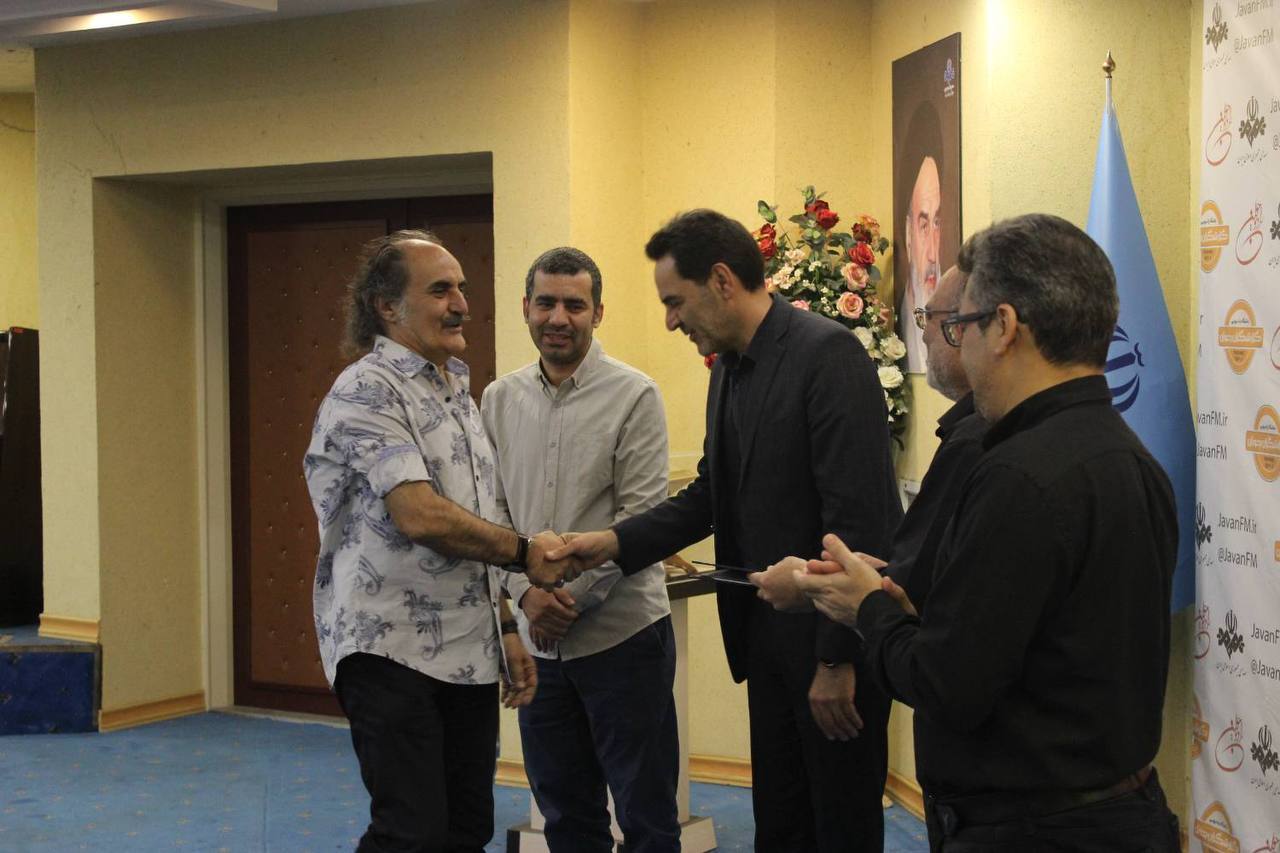 باشگاه رادیویی گزارشگران جوان یک ساله شد/ پخش ۱۱۰۰ بسته خبری در سالی که گذشت