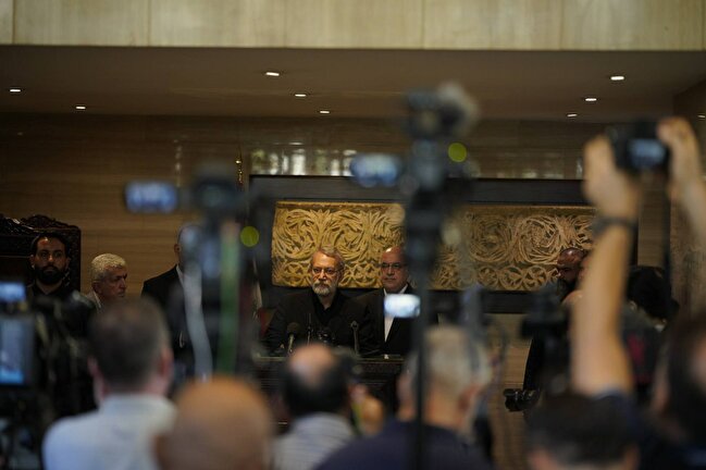 لاریجانی: ما طرحی برای لبنان نیاورده‌ایم/ جای دوست و دشمن را عوض نکنید