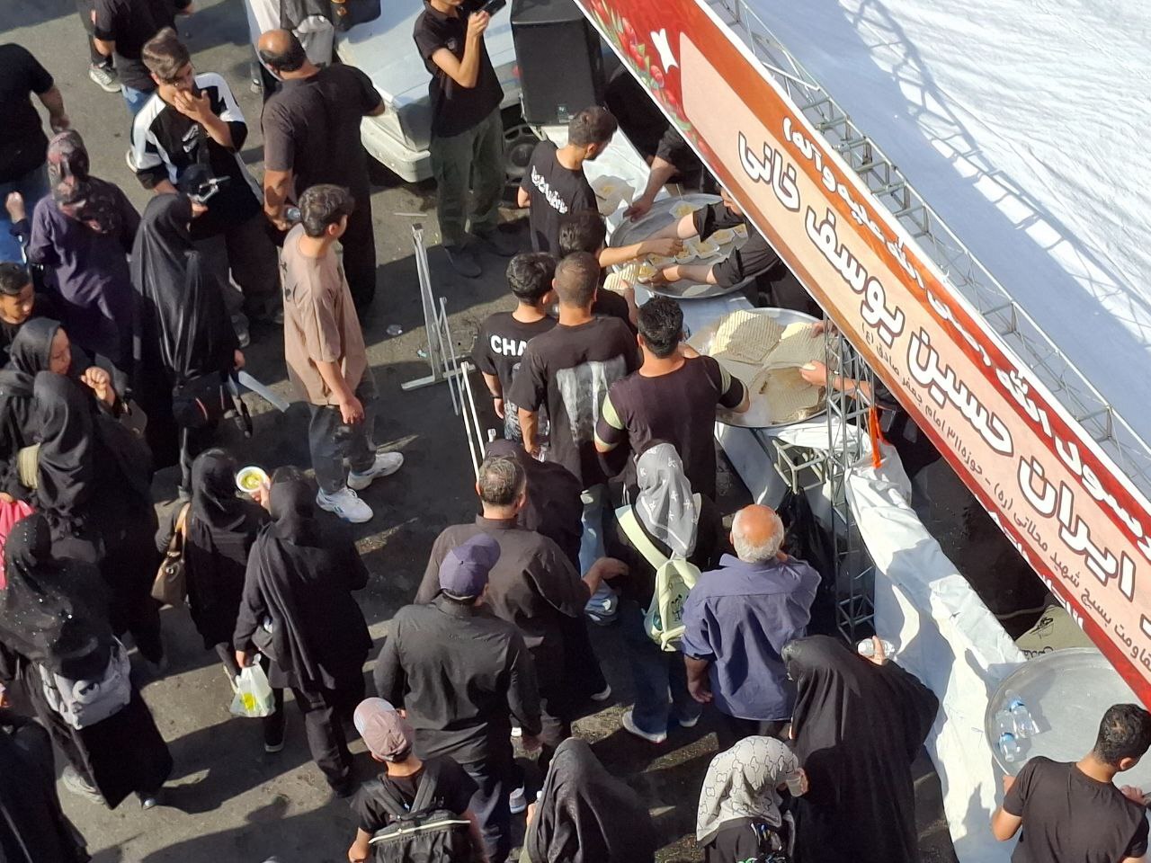 فریاد «لبیک یا حسین» در پایتخت؛ جاماندگان اربعین، پیام وفاداری سر دادند