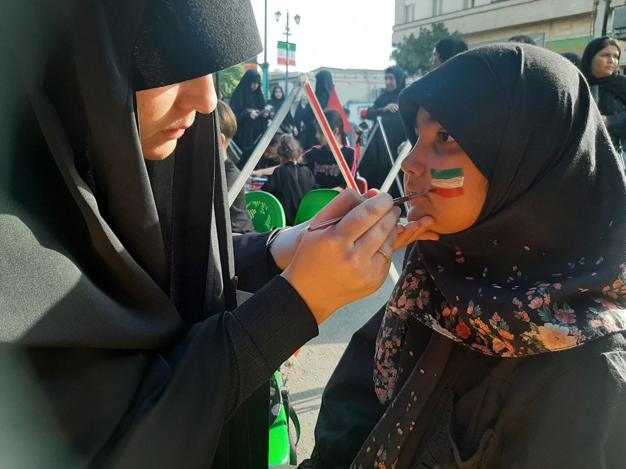 فریاد «لبیک یا حسین» در پایتخت؛ جاماندگان اربعین، پیام وفاداری سر دادند+ عکس و فیلم