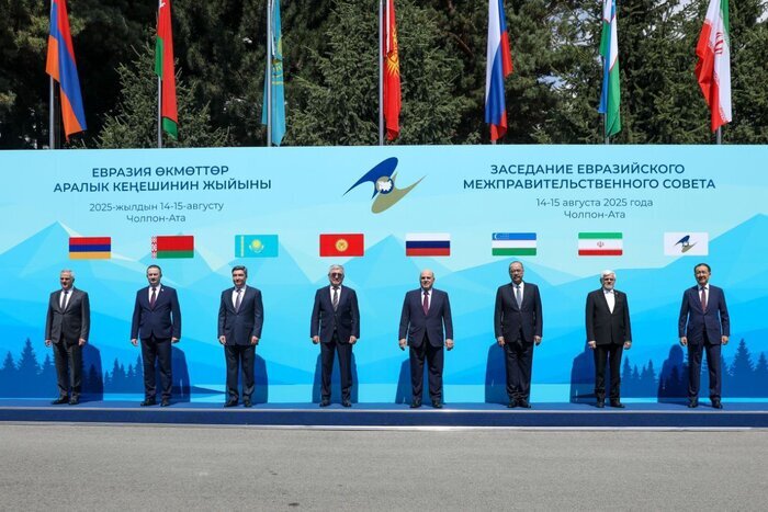 عارف: در روزهای تجاوز علیه ایران شاهد بیعملی شورای امنیت سازمان ملل متحد بودیم عارف: در روزهای تجاوز علیه ایران شاهد بیعملی شورای امنیت سازمان ملل متحد بودیم