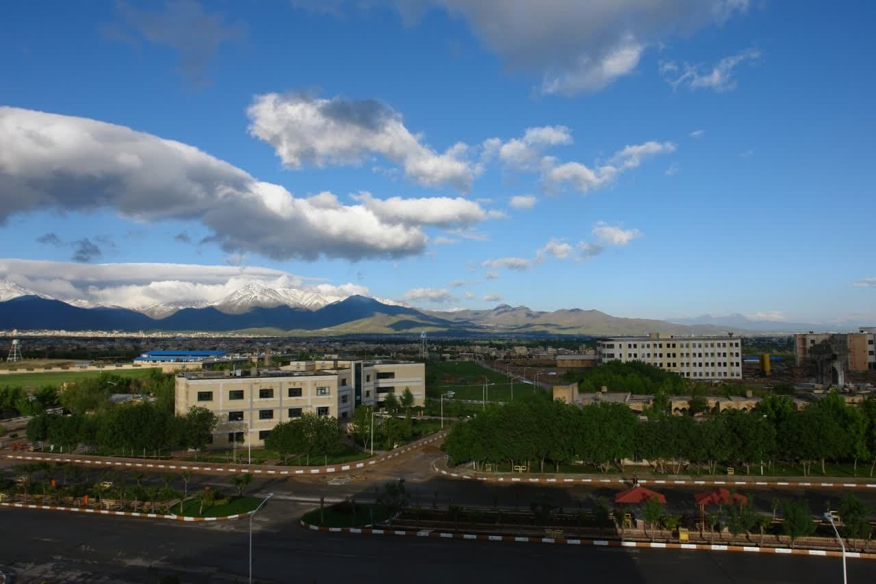 دانشگاه آزاد همدان؛ از مغازه کوچک تا الگویی موفق در آموزش و پژوهش دانشگاه آزاد همدان؛ از مغازه کوچک تا الگویی موفق در آموزش و پژوهش