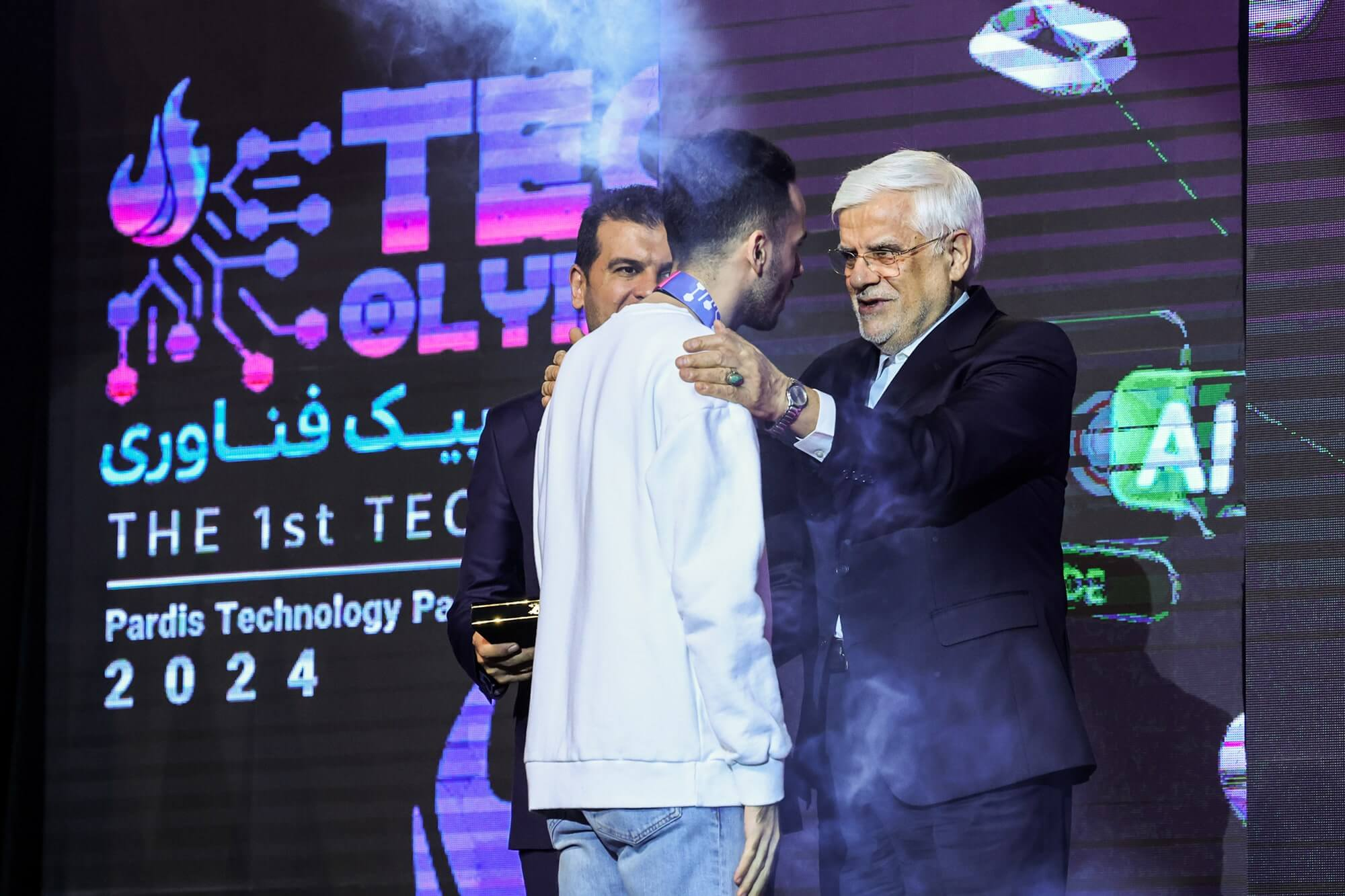 المپیک فناوری با جایزه ۱۰۰ میلیونی به استقبال نخبگان میرود المپیک فناوری با جایزه ۱۰۰ میلیونی به استقبال نخبگان میرود