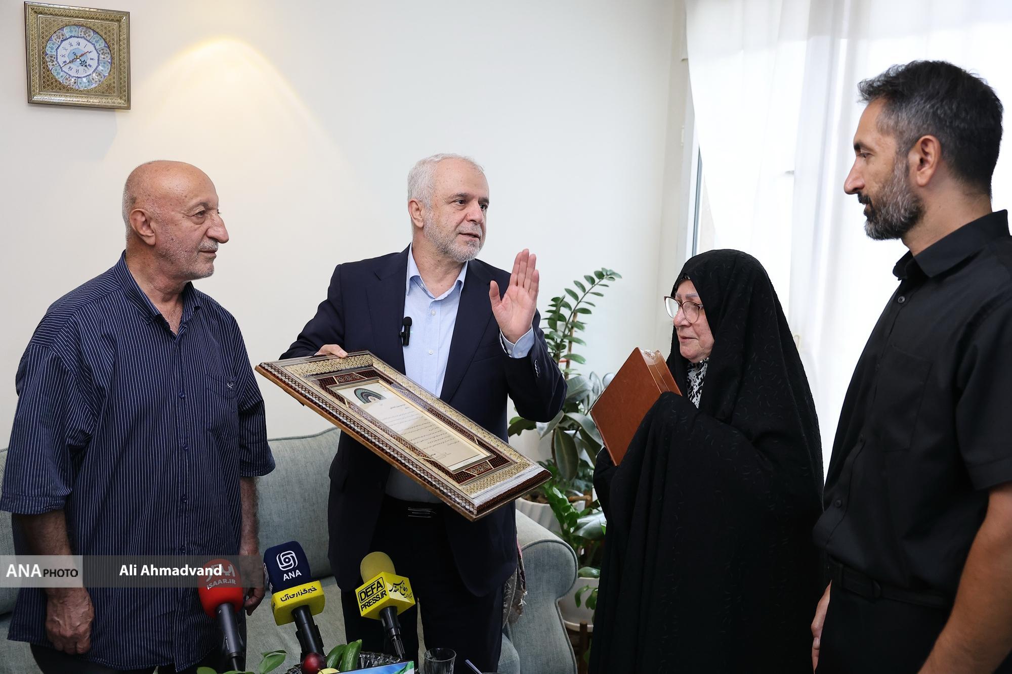 پیام مادر شهید به اسرائیل: ما قوی‌تر از همیشه هستیم/ شهیدی که در موکب‌های اربعین جاودانه شد