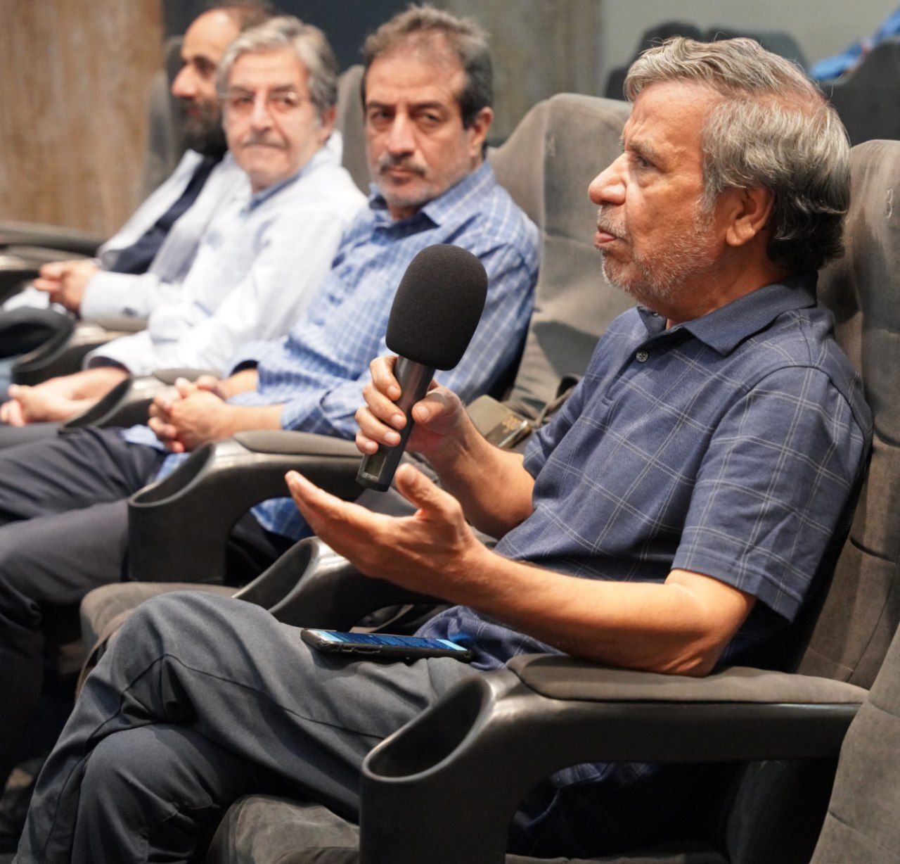 دومین نشست ارائه یافتههای پژوهشی سازمان سینمایی برگزار شد/ سینما؛ ابزاری مهم در جهت انسجام ملی دومین نشست ارائه یافتههای پژوهشی سازمان سینمایی برگزار شد/ سینما؛ ابزاری مهم در جهت انسجام ملی