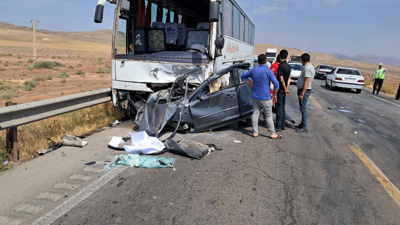 تصادف زنجیره‌ای در محور ایواوغلی به تبریز با ۷ مصدوم و یک جان‌باخته