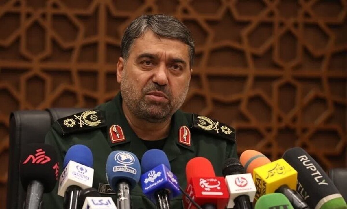 سردار قریشی: با هماهنگی دولت در بحث بازسازی مناطق خسارت دیده کمک می‌کنیم/ در برابر تجاوز دوباره دشمن محکم‌تر از قبل می‌ایستیم