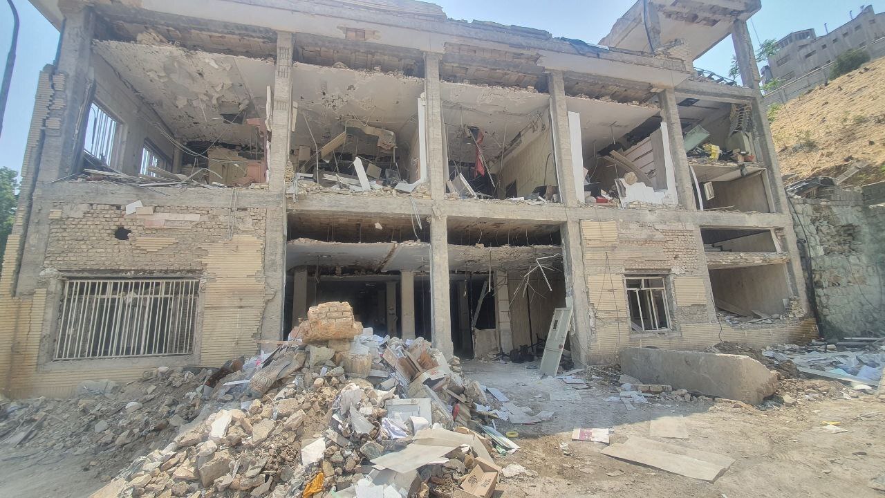 اوین هنوز ویران است؛ روایت تازه از بازدید خبرنگاران از محل انفجار