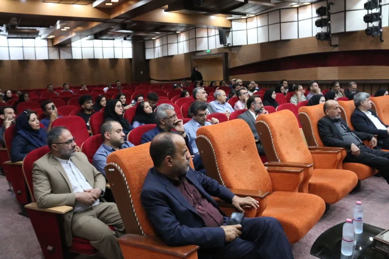 توسعه گردشگری کویر نیازمند صلح، امنیت و نگاه جهانی است توسعه گردشگری کویر نیازمند صلح، امنیت و نگاه جهانی است