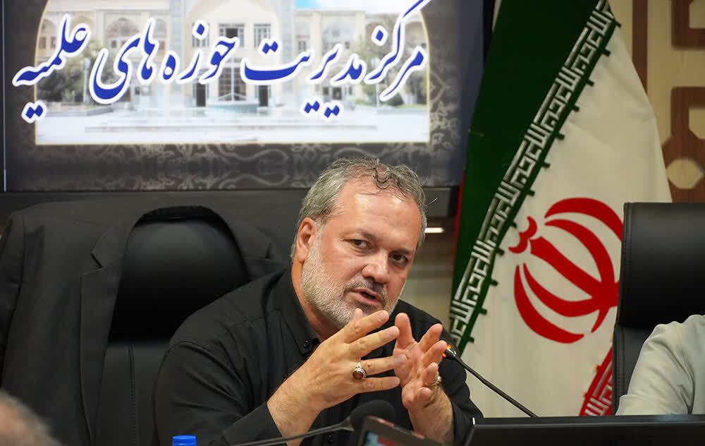 لزوم تمرکز بر ظرفیت‌های مشترک حوزه و دانشگاه