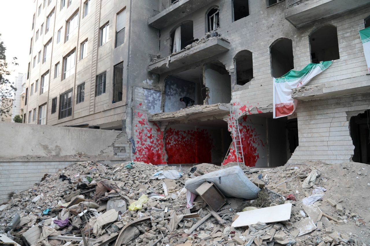 دیوارهای آتشدیده، دوباره جان گرفتند دیوارهای آتشدیده، دوباره جان گرفتند