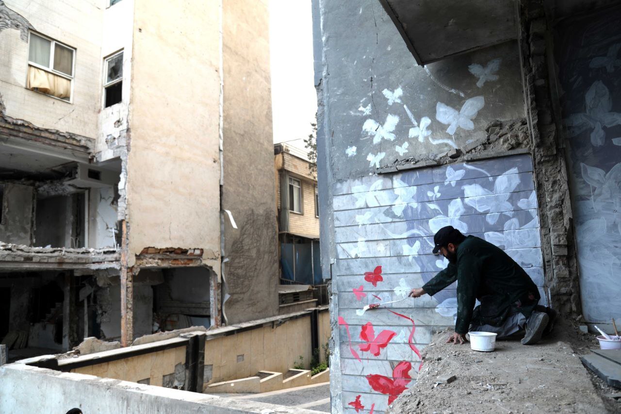 دیوارهای آتشدیده، دوباره جان گرفتند دیوارهای آتشدیده، دوباره جان گرفتند