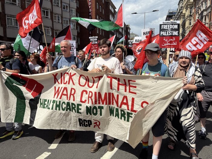 راهپیمایی هزاران نفری مردم انگلیس و دانمارک علیه محاصره غزه +عکس راهپیمایی هزاران نفری مردم انگلیس و دانمارک علیه محاصره غزه +عکس