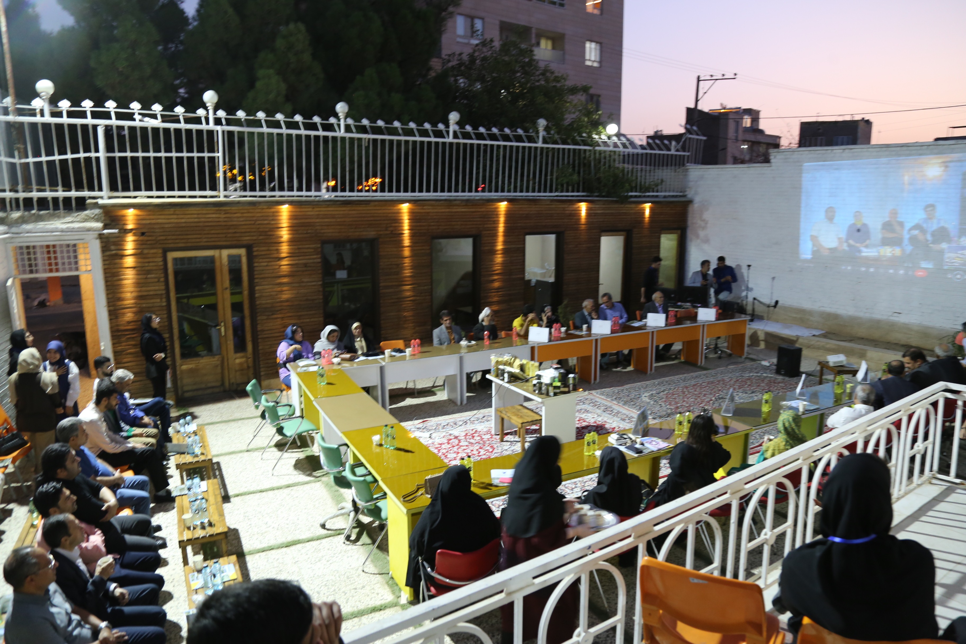 از تربت‌حیدریه تا تاجیکستان؛ «گنج سخن» و تقویت پیوندهای ادبی فارسی‌زبانان