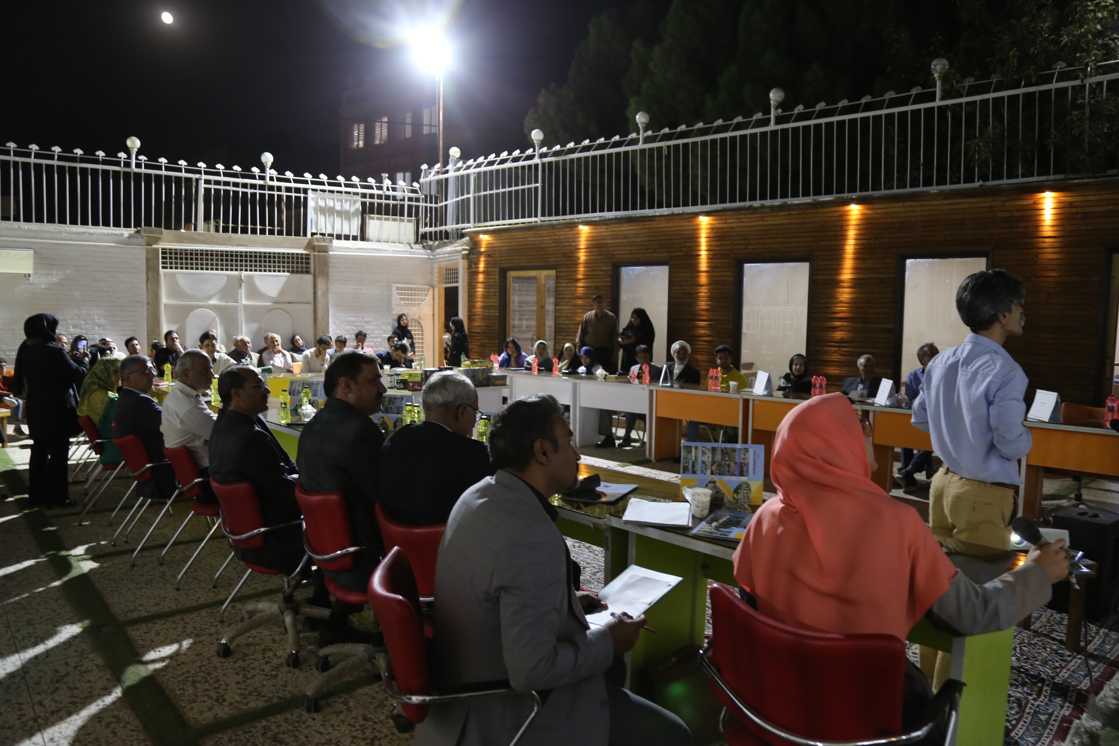 از تربتحیدریه تا تاجیکستان؛ «گنج سخن» و تقویت پیوندهای ادبی فارسیزبانان از تربتحیدریه تا تاجیکستان؛ «گنج سخن» و تقویت پیوندهای ادبی فارسیزبانان