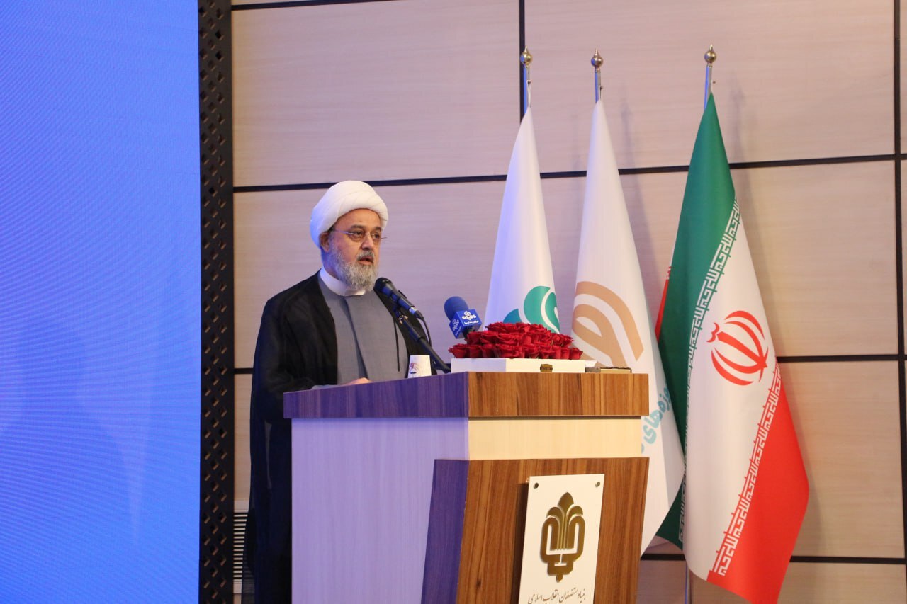 رونمایی از ۶۳ سکه منقش به نام پیامبر اکرم (ص)، از هخامنشیان تا قاجار