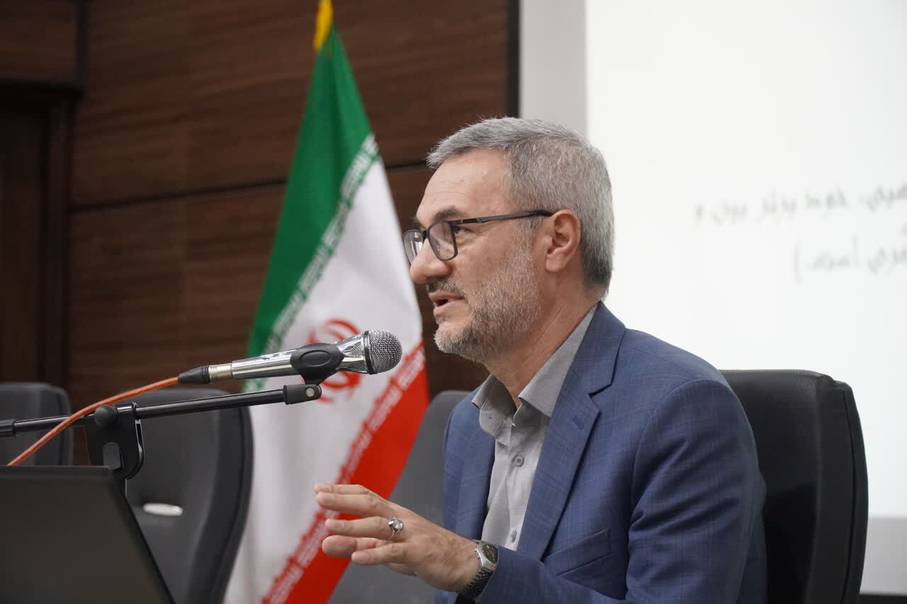 نهادسازی؛ کلید پایداری نهضت‌ها/ رهبر انقلاب؛ امید و استواری و الگوی مبارزه با استعمار