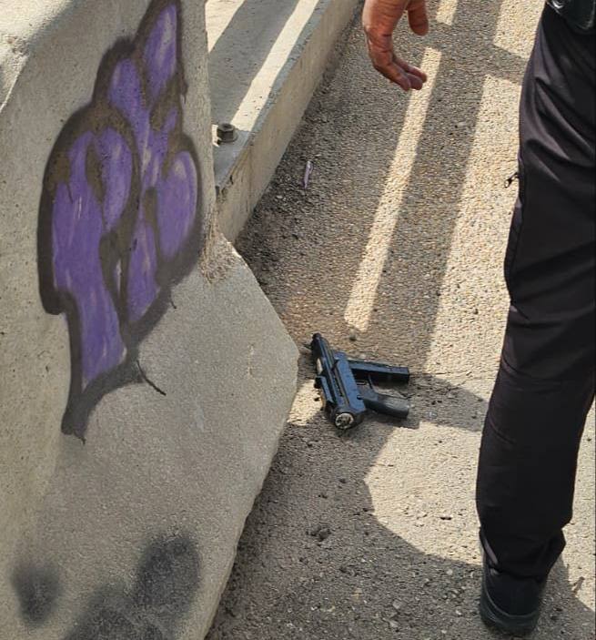 تیراندازی گسترده در قدس اشغالی؛ عامل حمله شهید شد و چند صهیونیست زخمی شدند تیراندازی گسترده در قدس اشغالی؛ عامل حمله شهید شد و چند صهیونیست زخمی شدند