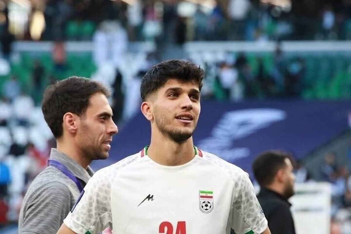 حاشیه بازی ایران و ازبکستان| وضعیت نامطلوب جایگاه خبرنگاران  اخراج مستقیم یوسفی در دقایق ابتدایی +فیلم