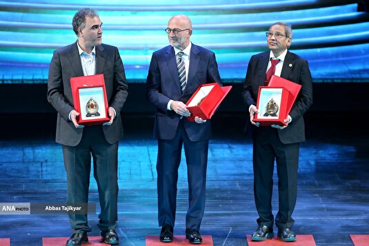 آیین اختتامیه ششمین دوره جایزه مصطفی(ص)