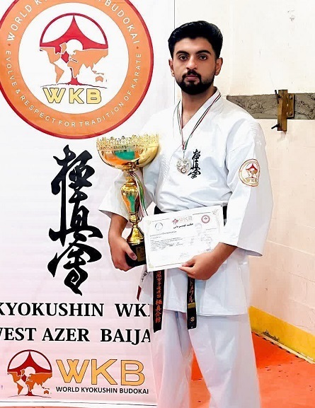 بوکان قهرمان‌پرور؛ از دانشگاه آزاد تا اردوی تیم ملی کاراته