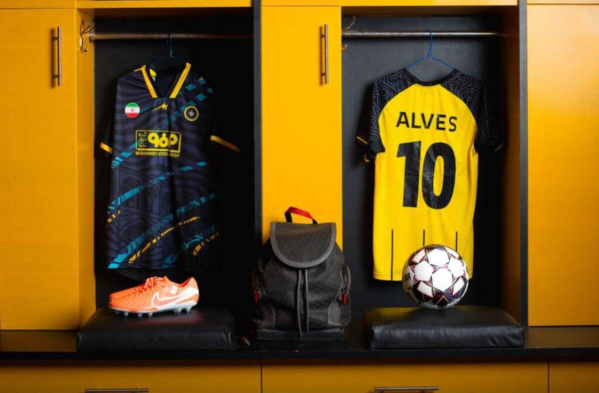 صدور کارت بازی آلوز برای تراکتور پایه و اساس قانونی ندارد  دو نکته در امکان صلح سپاهان و تراکتور وجود دارد