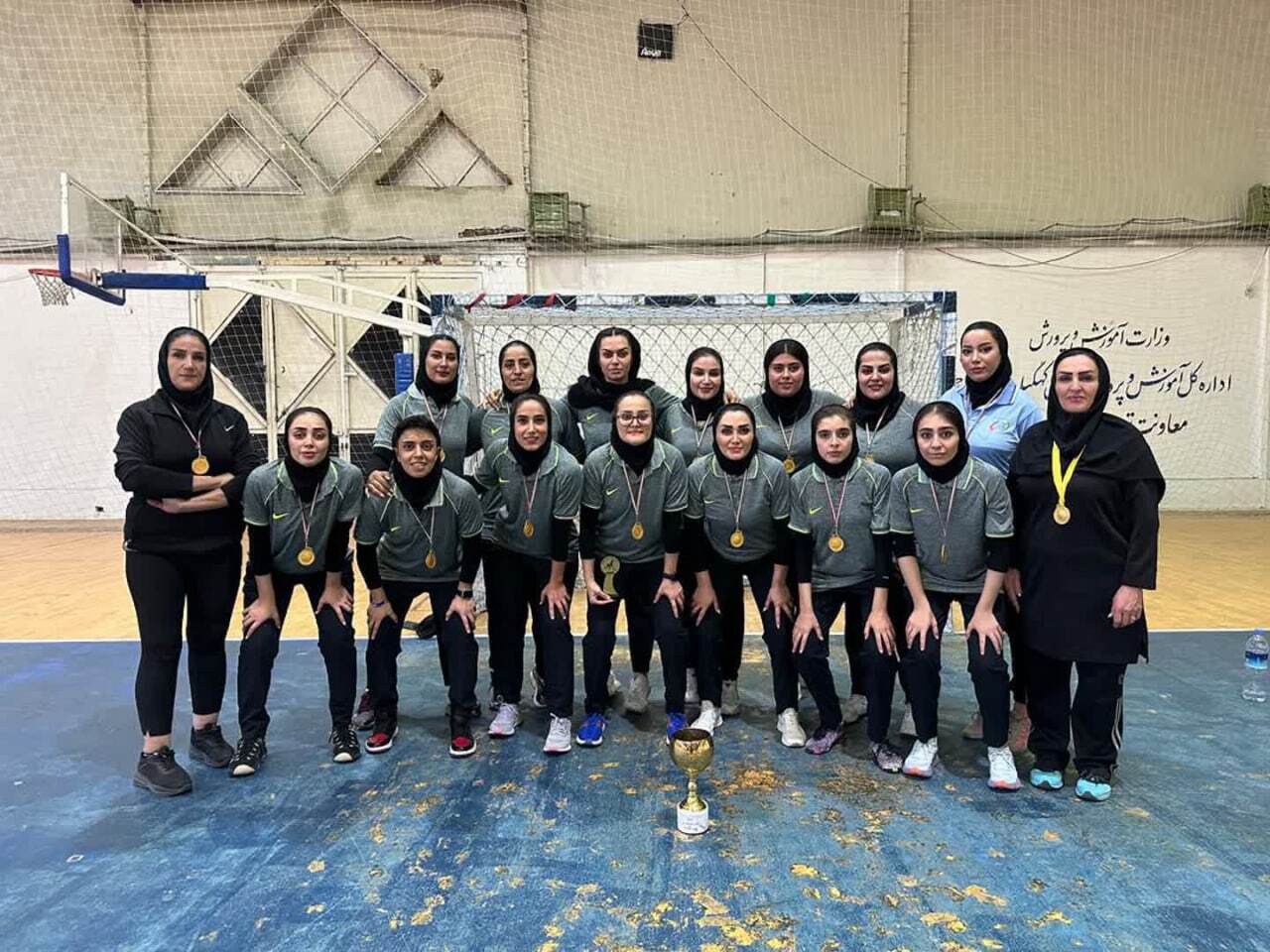 قهرمانی دانشگاه آزاد در لیگ برتر هاکی بانوان کشور قهرمانی دانشگاه آزاد در لیگ برتر هاکی بانوان کشور