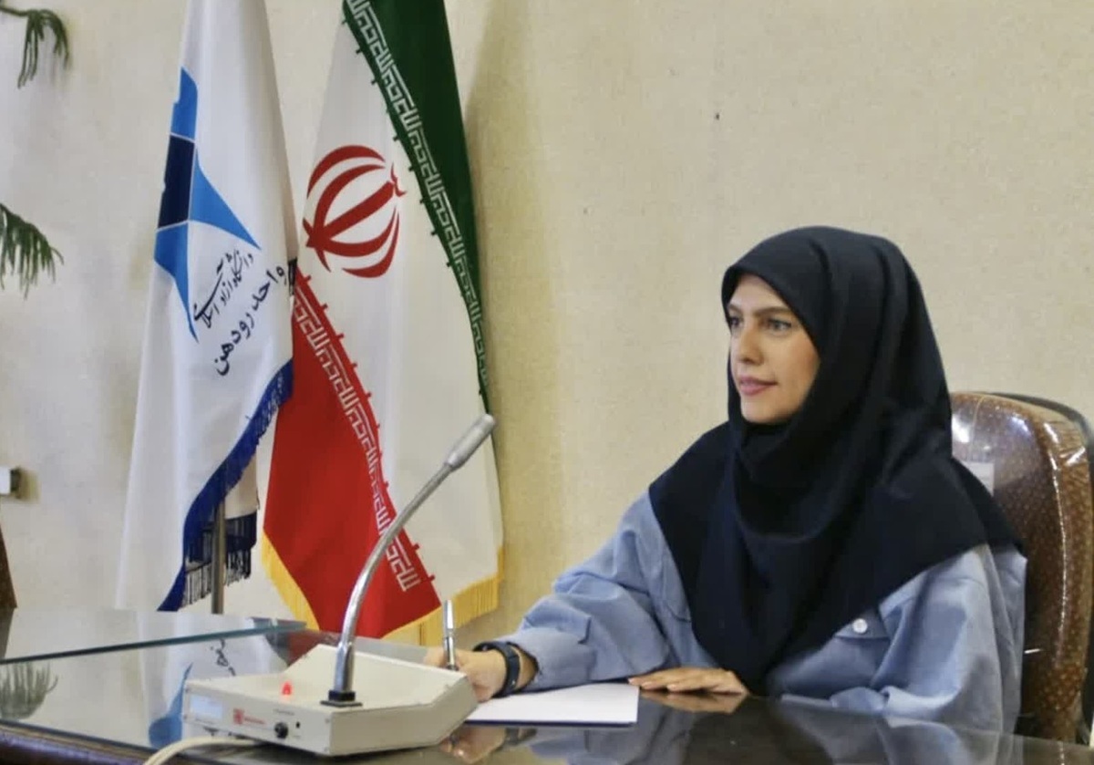 دانشگاه آزاد اسلامی: نهادینه&zwnj;سازی دانش، نوآوری و هویت ملی در گستره ایران