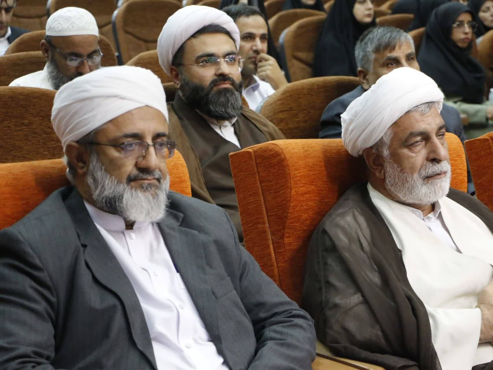 دشمن درصدد تکهتکه کردن پیکره امت اسلام است/ اتحاد اسلام تنها راه مقابله با جنایات رژیم صهیونیستی دشمن درصدد تکهتکه کردن پیکره امت اسلام است/ اتحاد اسلام تنها راه مقابله با جنایات رژیم صهیونیستی