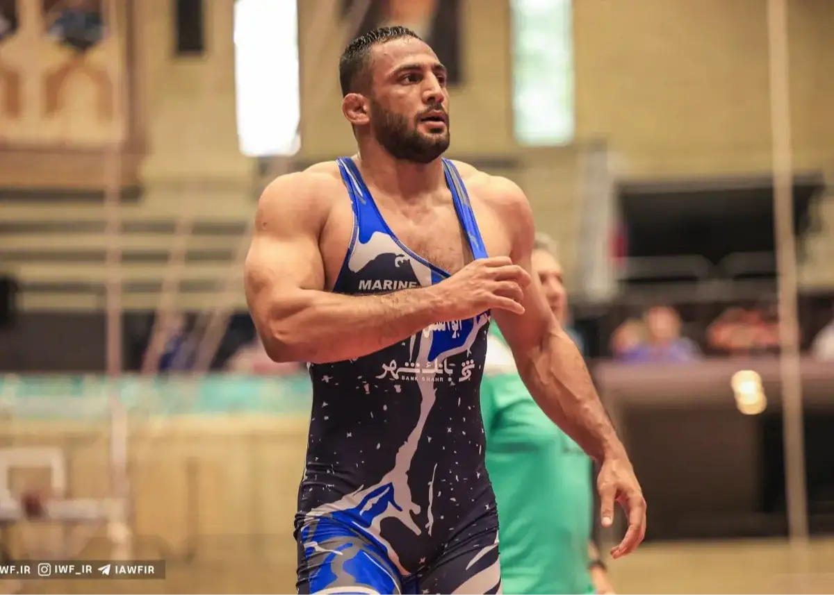 کشتی قهرمانی جهان | انتقام آذرپیرا از تاج‌الدینوف؛ غول بحرینی تسلیم شد  2 وزن، 2 فینالیست برای ایران