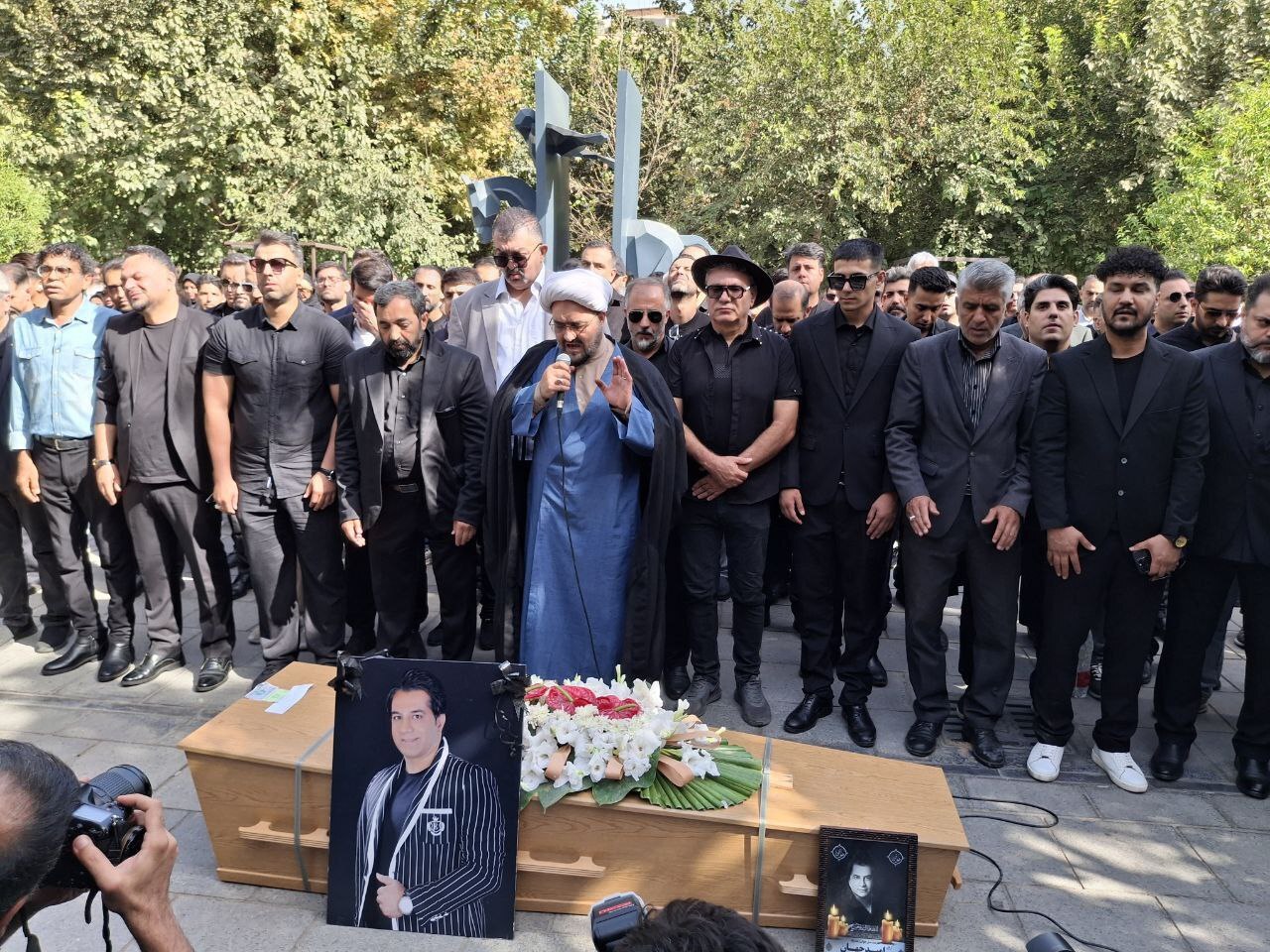 امید جهان؛ صدای خطه هنرمندخیز جنوب و مظهر دوستی و شادی