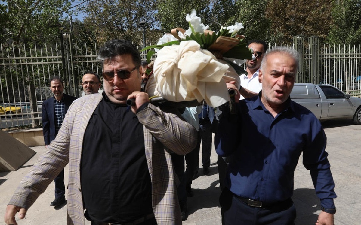 پیکر سیروس پرهام تشییع شد