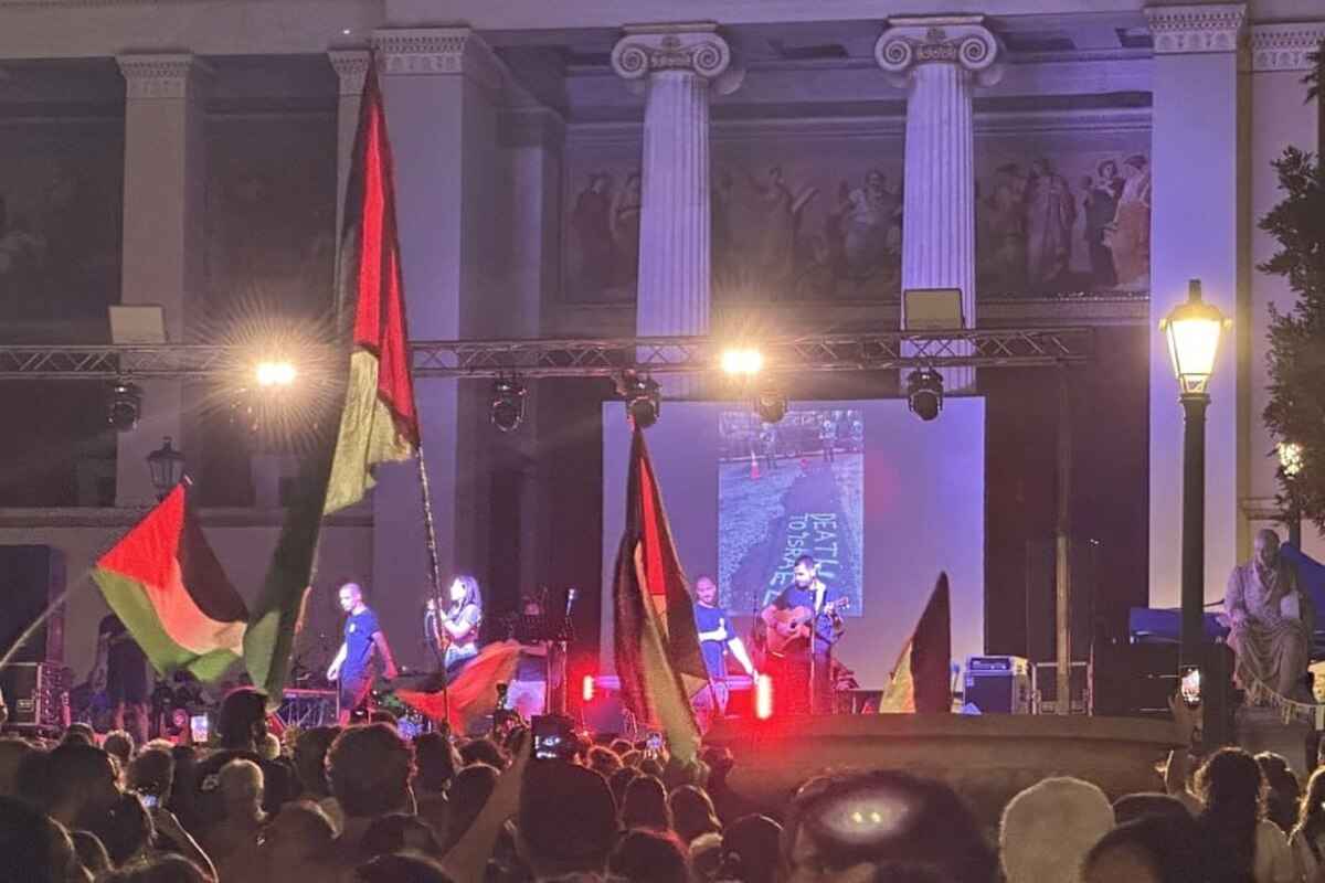 بیش از ۴۰۰ هنرمند به تحریم فرهنگی اسرائیل در اعتراض به جنگ غزه پیوستند