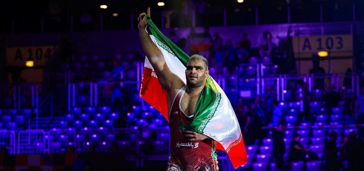 کشتی قهرمانی جهان| میرزازاده: امیدوارم دل خانواده و دل مردم کشورمان شاد شده باشد