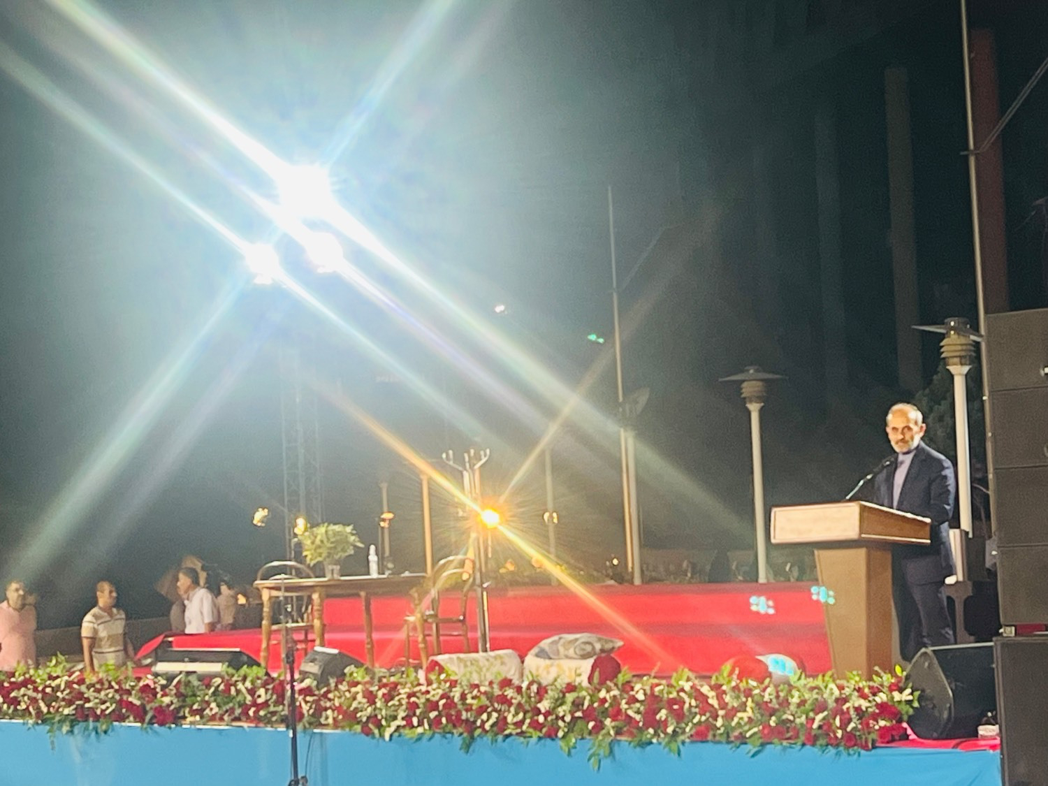 آیین پایانی فصل اول برنامه «لاله خیز» با حضور خانواده شهدا/ جبلی: فصل دوم تهیه می‌شود