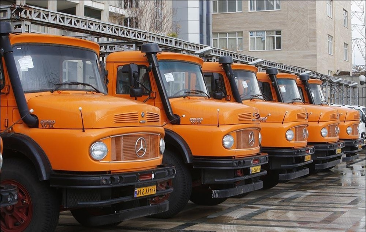 ورود ۳۰۰ دستگاه ماشین‌آلات تخصصی به خدمات شهری تهران  تحولی در مدیریت شهری پایتخت