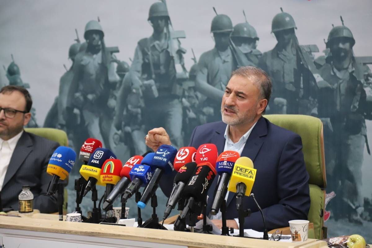 مراسم ملی میهمانی لاله‌ها در اولین پنج‌شنبه هفته دفاع مقدس بزرگداشت سالگرد شهید سیدحسن نصرالله در تمامی استان‌ها