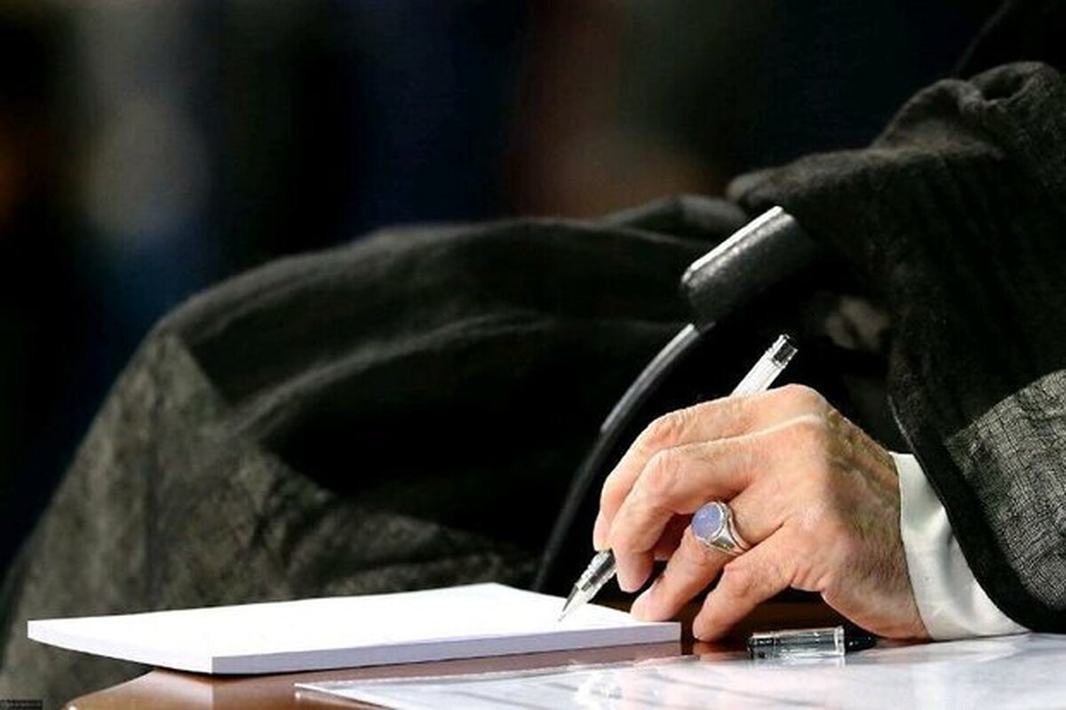 رهبر انقلاب: کار شما و برادران‌تان در کشتی آزاد، ملت را شادمان و کشور را آبرومند کرد  به ورزشکار و مربی و مدیر، آفرین می‌گویم