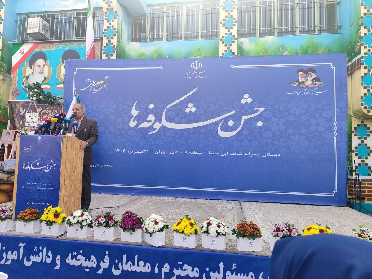 آینده کشور در دستان دانش‌آموزان است  آموزش و پرورش، اولویت دولت است