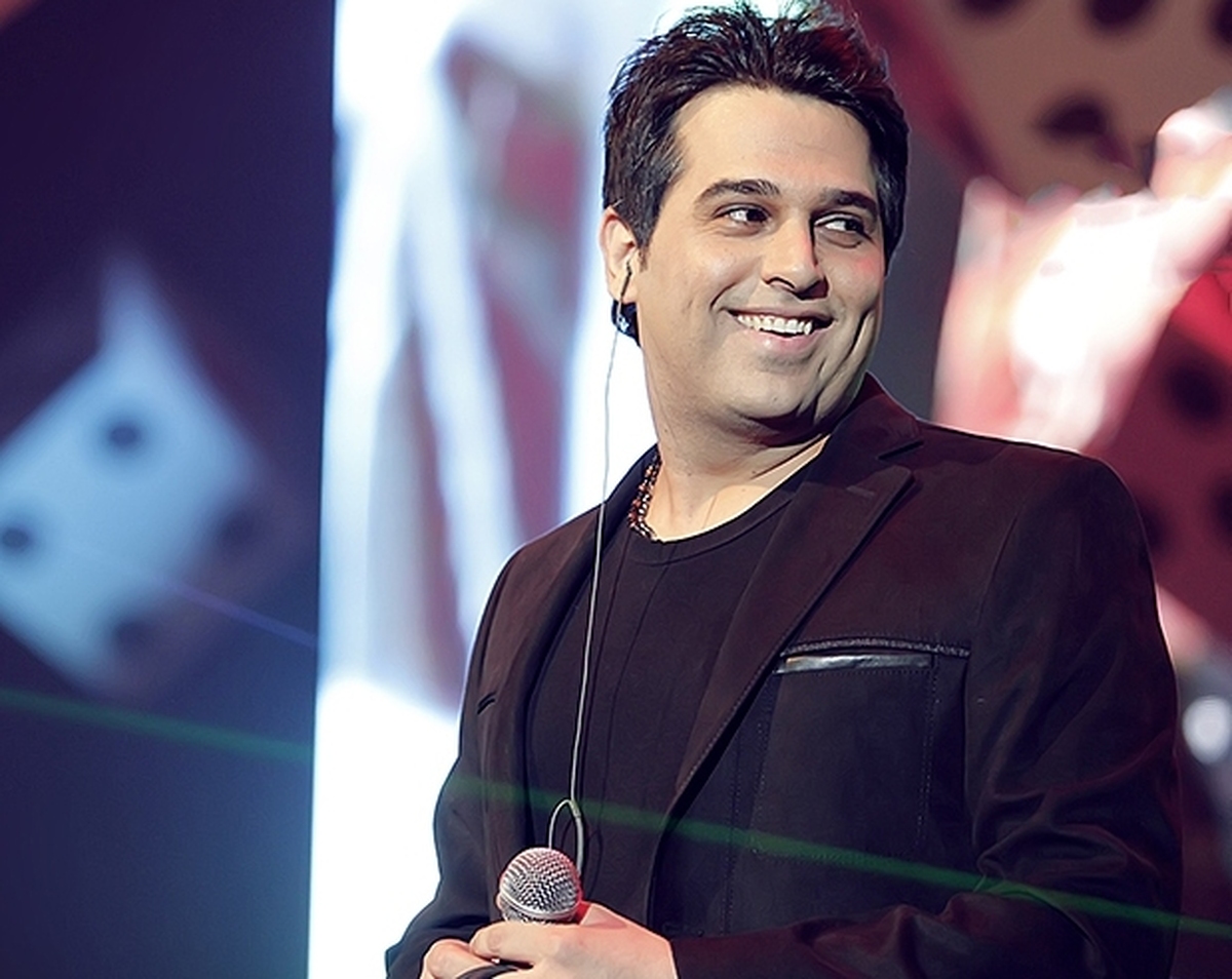 خاطره بازی دهه شصت و هفتادی‌ها در کنسرت نوستالژیک حمید عسگری+فیلم